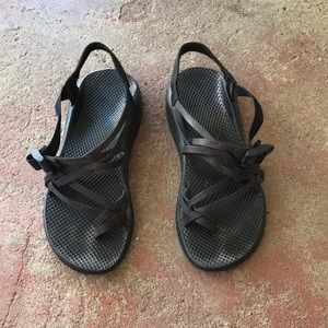 Chaco Zx2 cloud thin strap black sandals